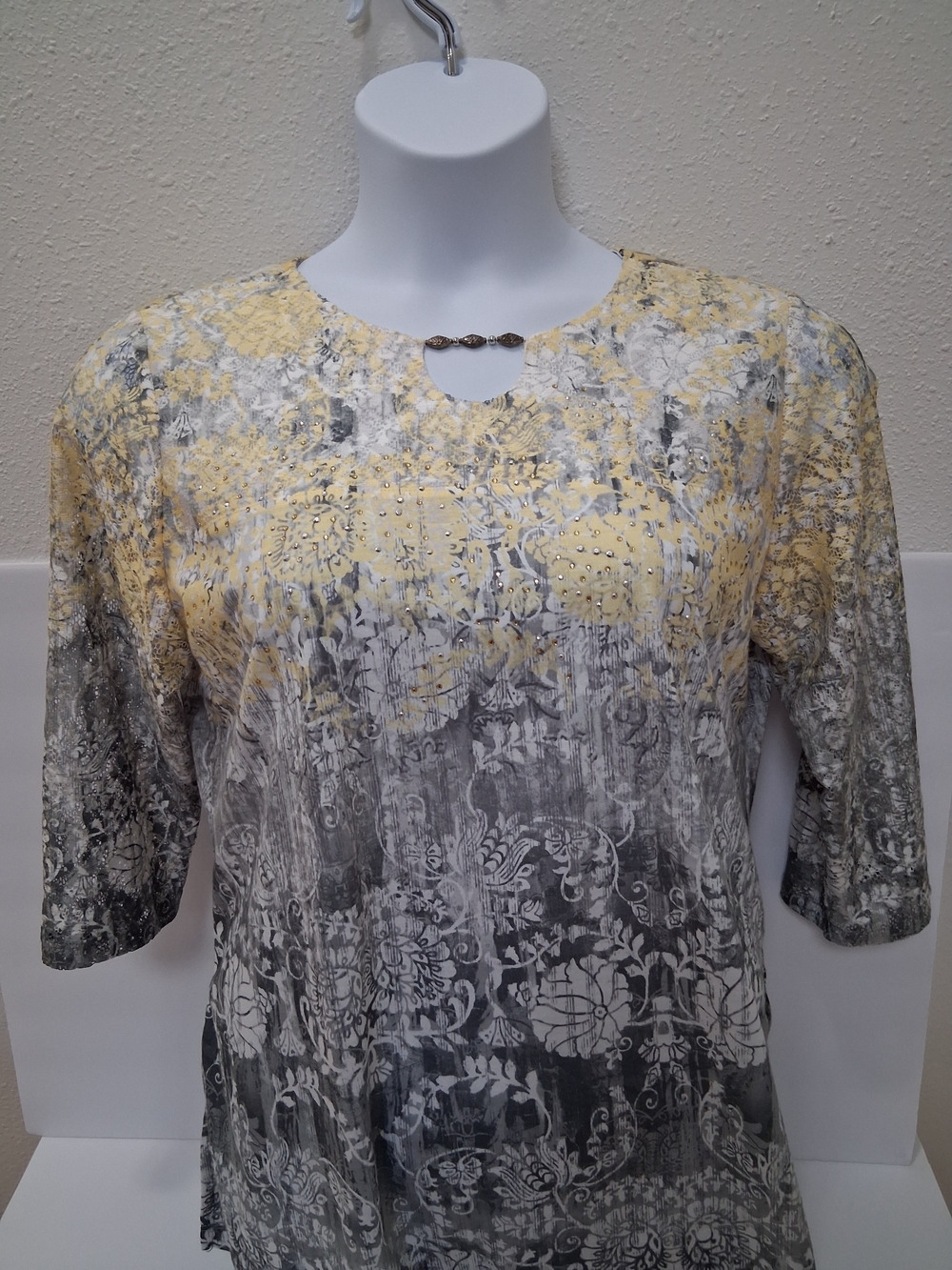 Alfred Dunner Yellow & Gray Floral Keyhole Tee with Stud Accents